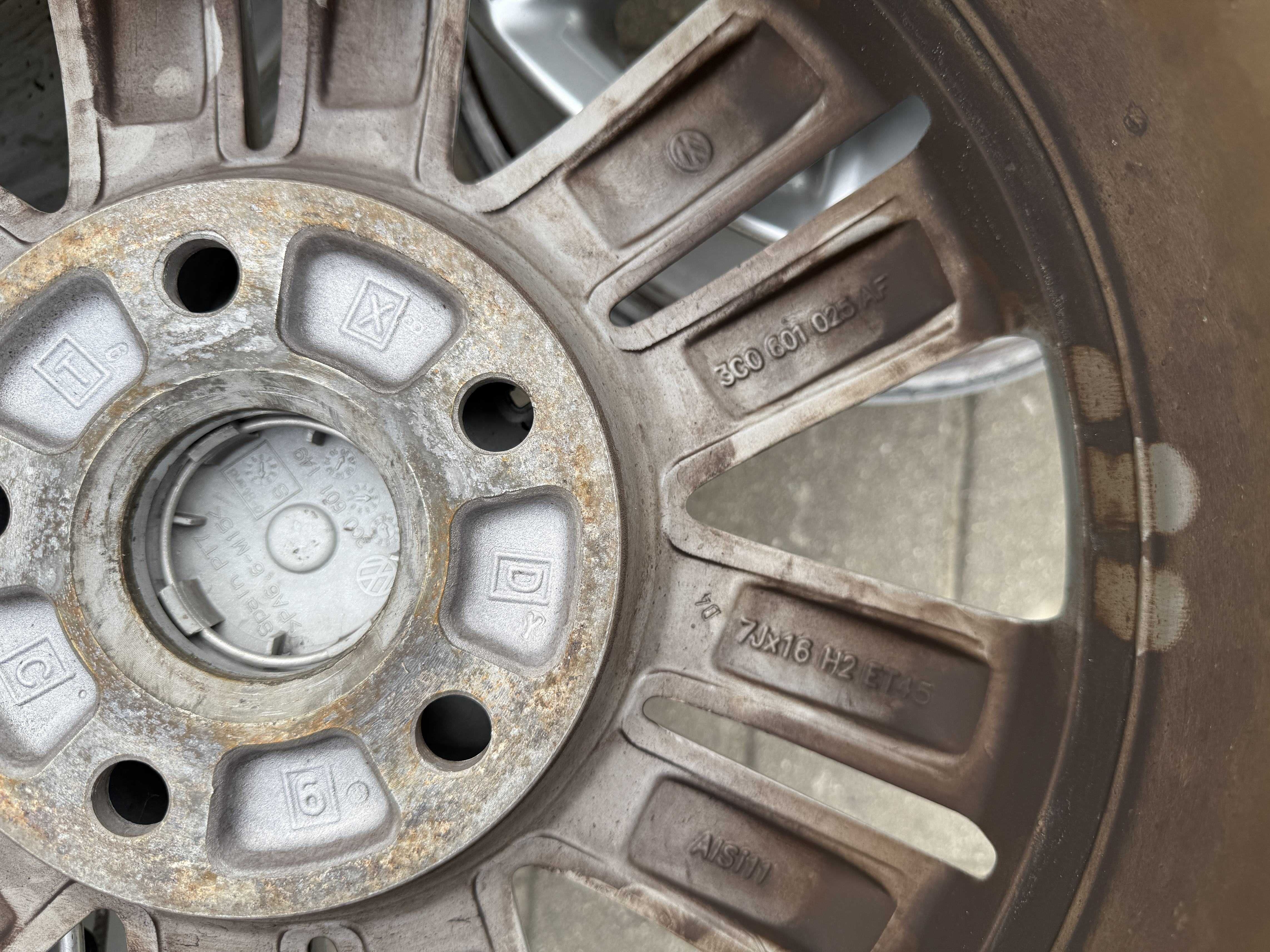 Felgi aluminiowe 16 VW Passat 5x112 B6 - oryginalne