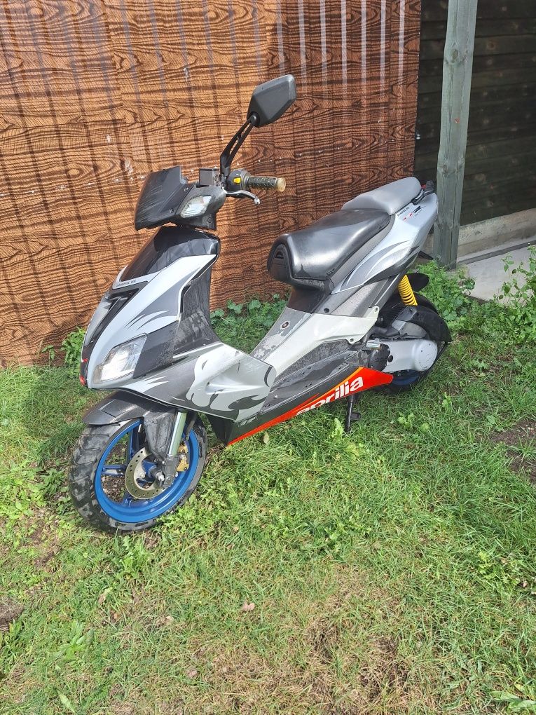 Sprzedam skuter aprilia Sr 50