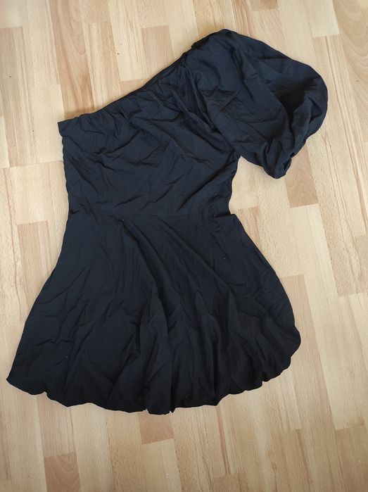 Sukienka czarna na jedno ramię h&M rozmiar M