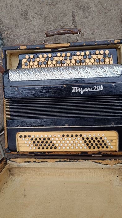 Продам Баян Тула 201