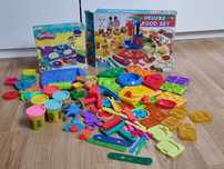 Ciastolina Play doh 2 zestawy- Deluxe food set + Słodkie ciasteczka
