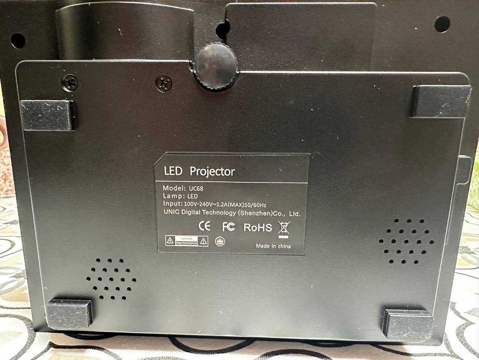 Проектор UC68 WIFI / Компактний та функціональний проектор UC685
