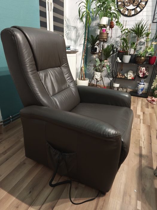 Fotel skórzany z regulacją wysokości