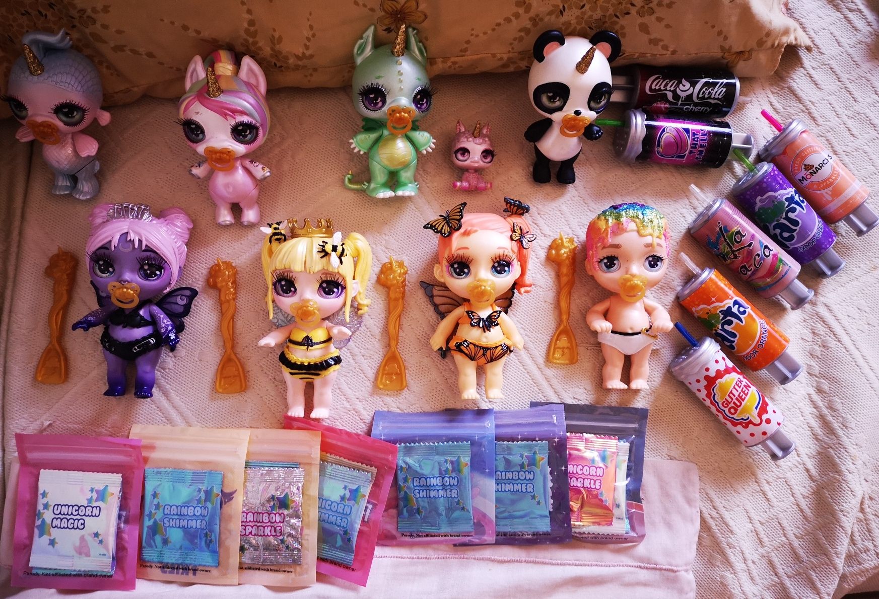 8 figuras Sparkly Critters e Fantasy Friends