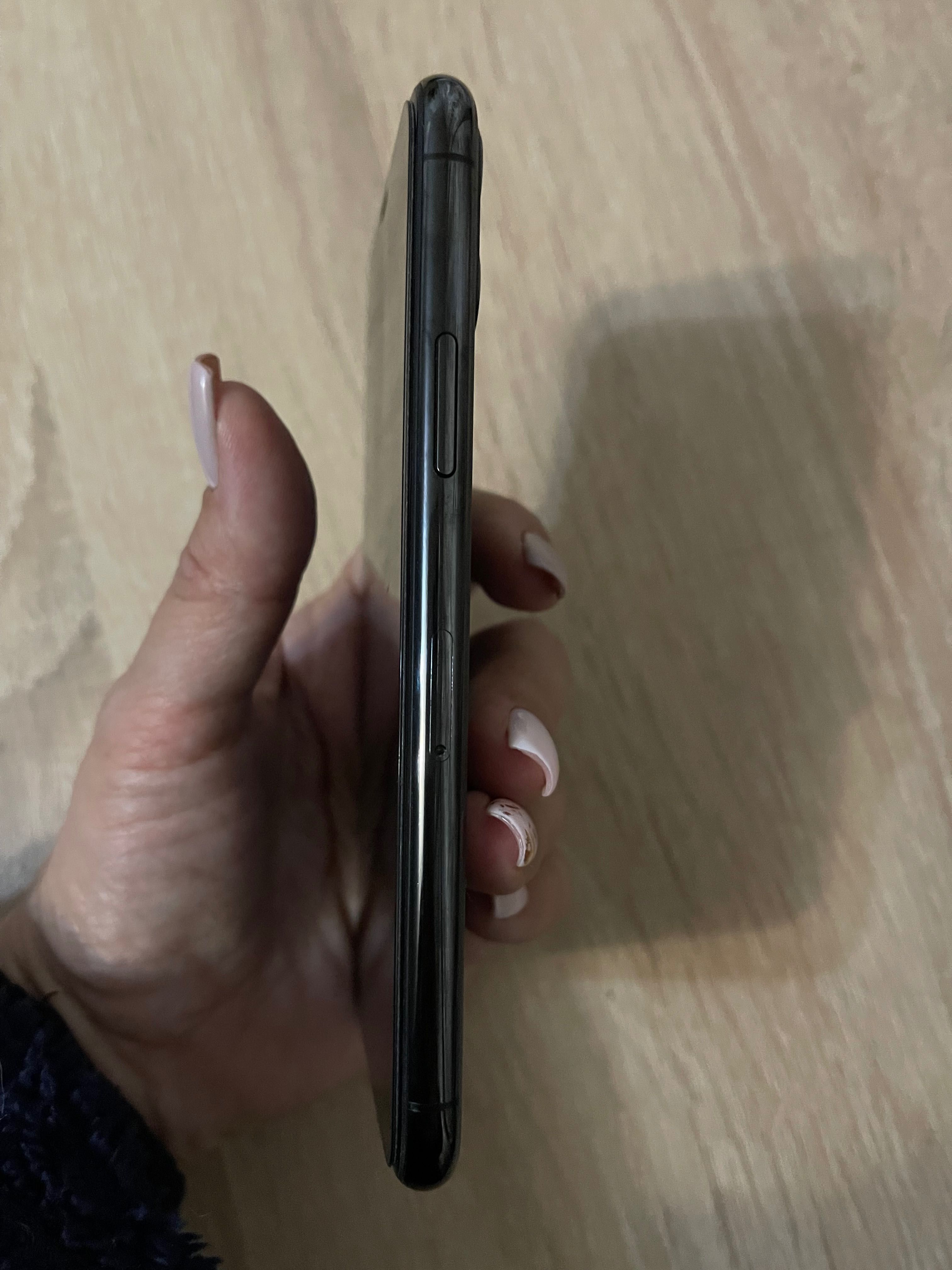 Продам iPhone 11 Pro 256 gb стан ідеальний