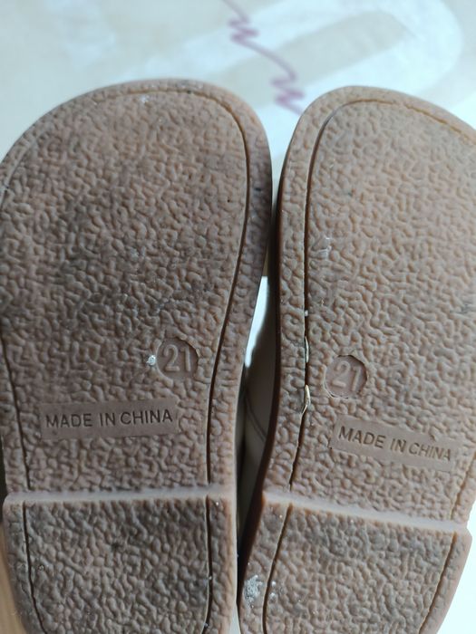 Buty dziewczęce shein rozmiar 21