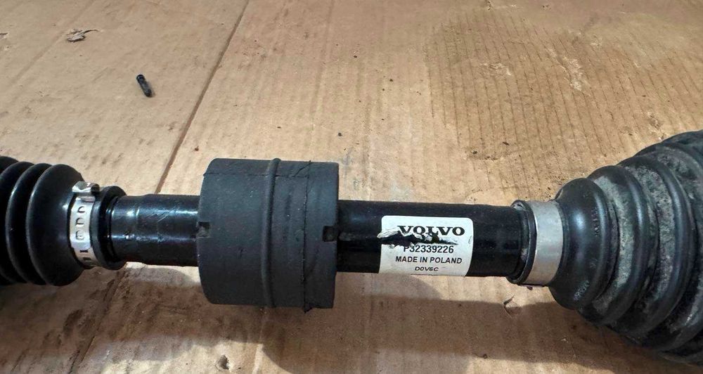 Ходова передня піввісь полуось ступиця цапфа Вольво Volvo XC90 2016 -