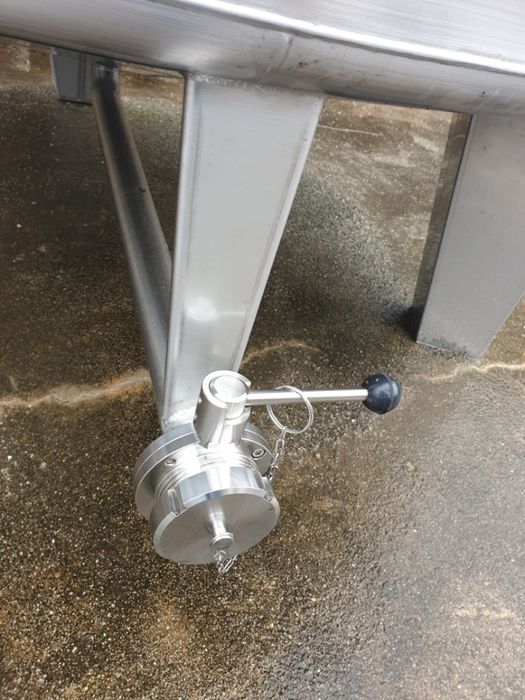 Cuba Inox 10 000 Litros Refrigeração Brancos