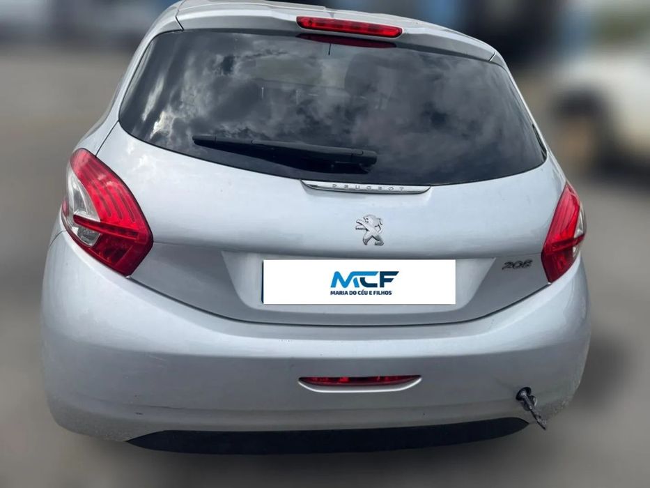 Peugeot 208 1.4 HDI de 2012 para peças