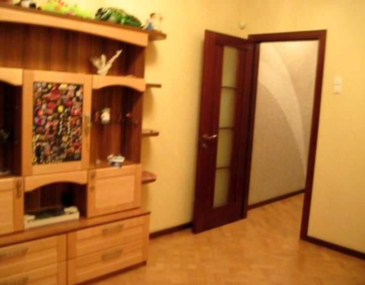 м. Героїв Праці (5 хвилин) - Комфортна 3-к. квартира у новобудові.