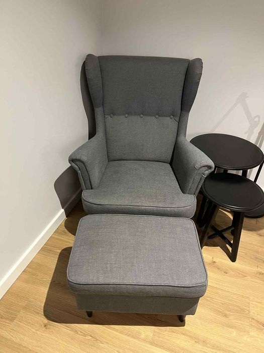 Ikea fotel i podnóżek STRANDMON ciemnoszary