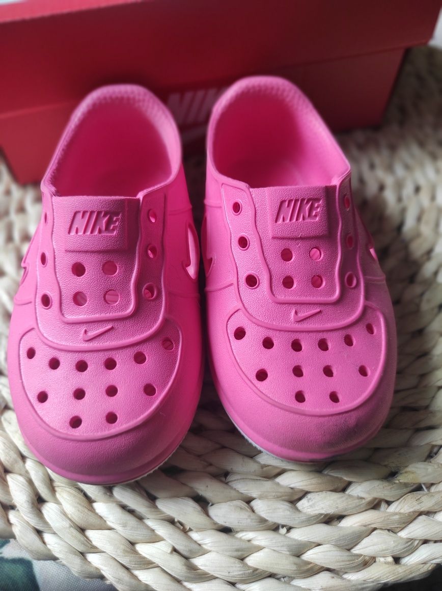 Buciki Nike dla dziewczynki