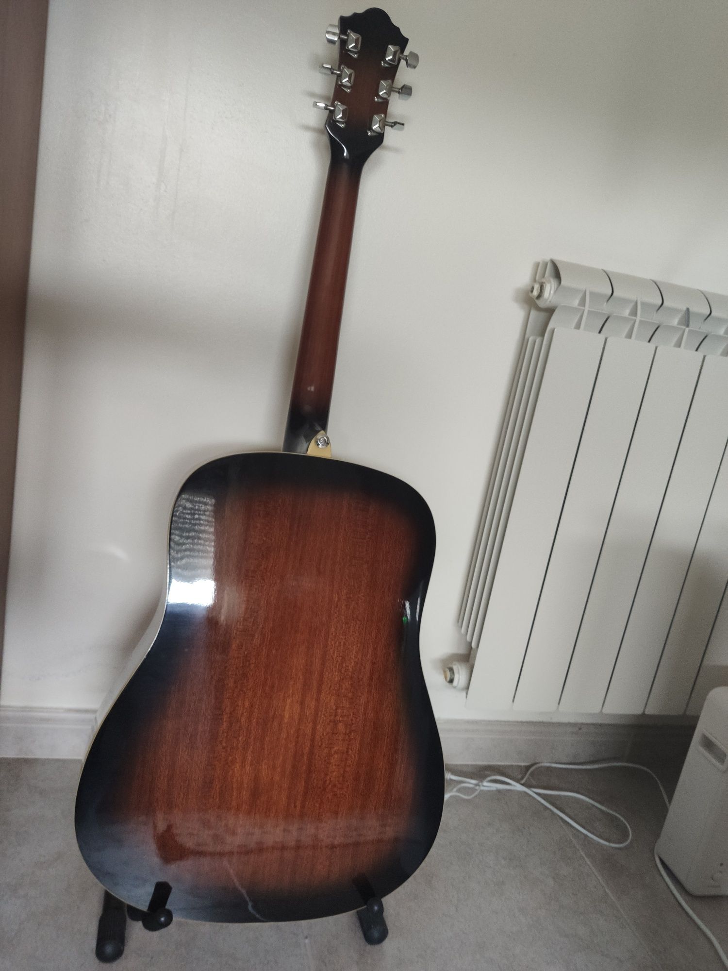 Guitarra Acústica Ibanez V50NJP-VS