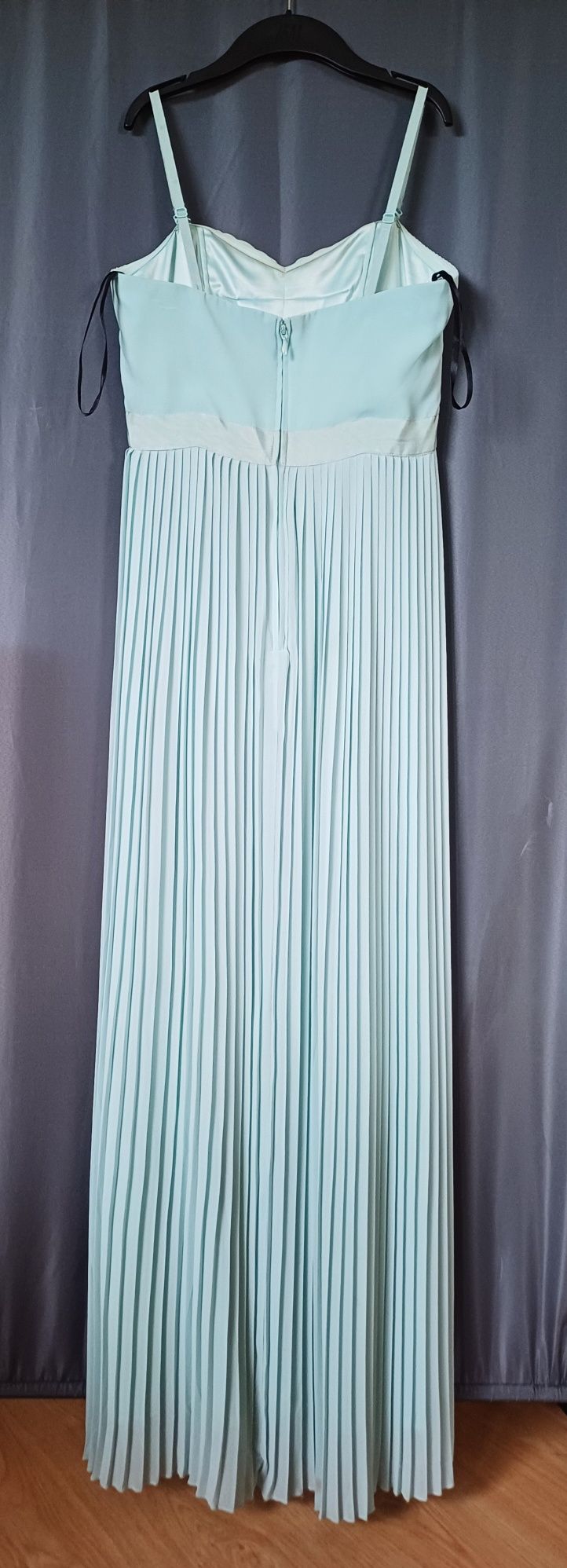 Sukienka maxi z gorsetowym topem