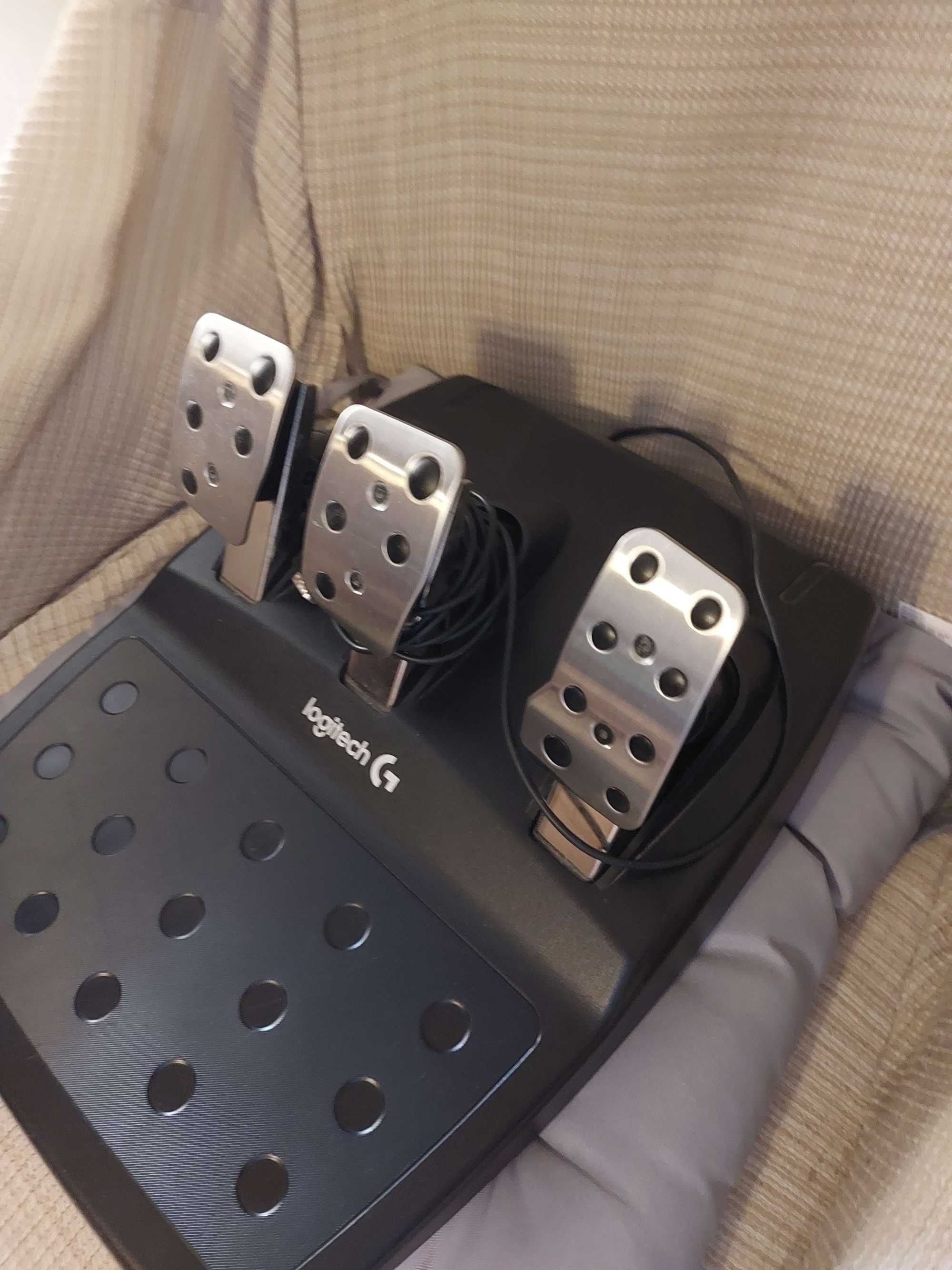 Volante + Pedais LOGITECH G29 Driving  (Multiplataforma - Preto)