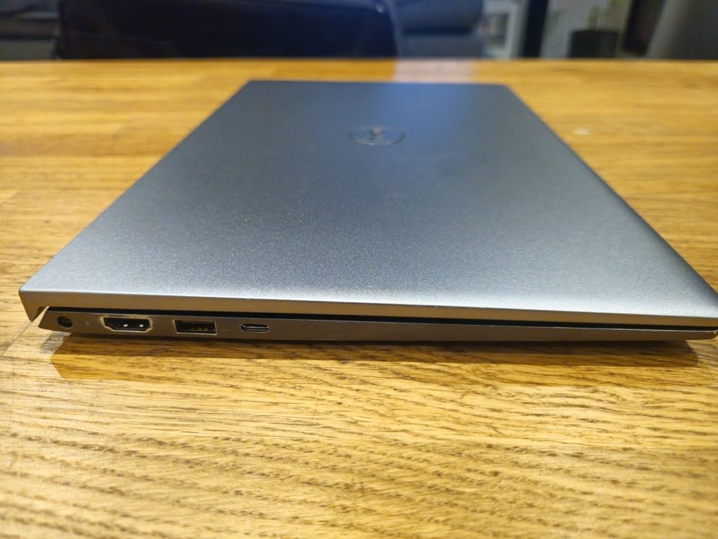 Dell Vostro 5415 Biznesowy Laptop 8GB 256Gb SSD AMD Ryzen 5 WIN 11 PRO