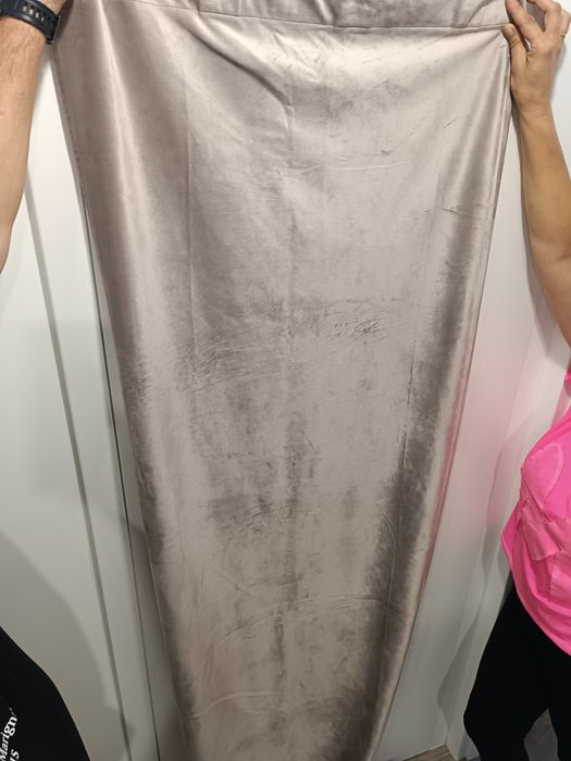 2 Zasłony 140x240 beżowe Fossil Inspire gumowane.