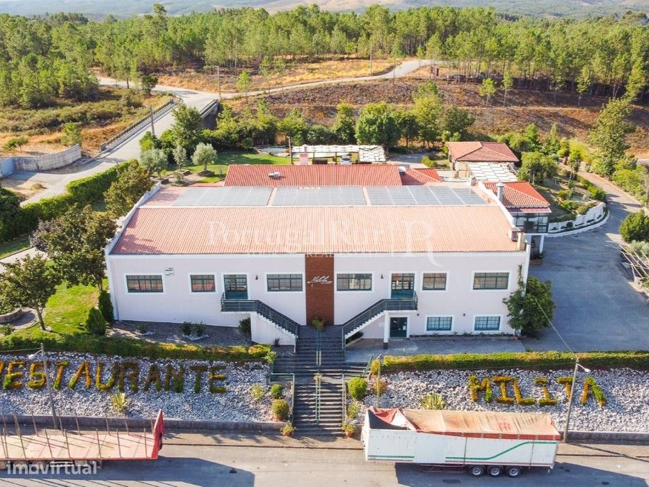 Espaço comercial polivalente para eventos e restauração em Proença-...