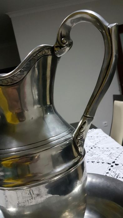 Jarro e bacia em estanho puro