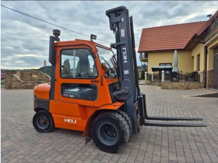 Wózek widłowy Heli H2000 50