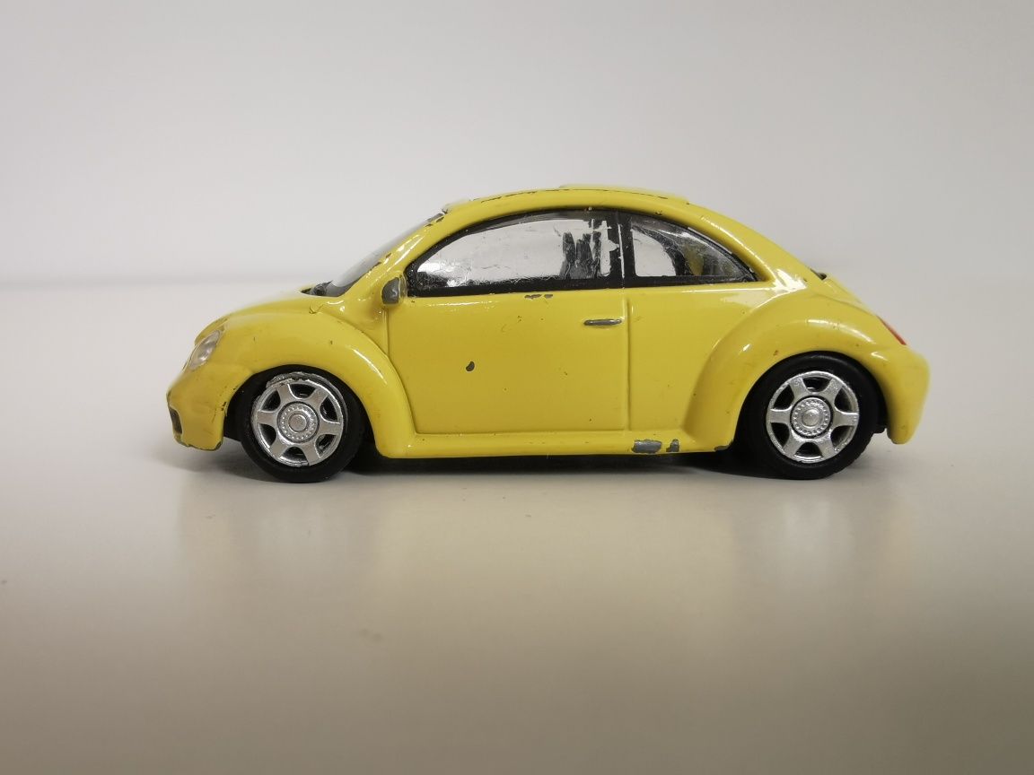 Hongwell Cararama Autko Resorak Model Volkswagen New Beetle 1/72 Żółty