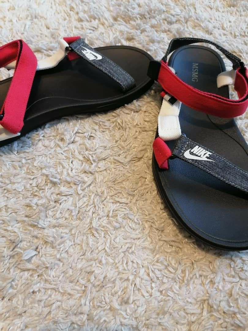 Sandałki damskie (czerwone)