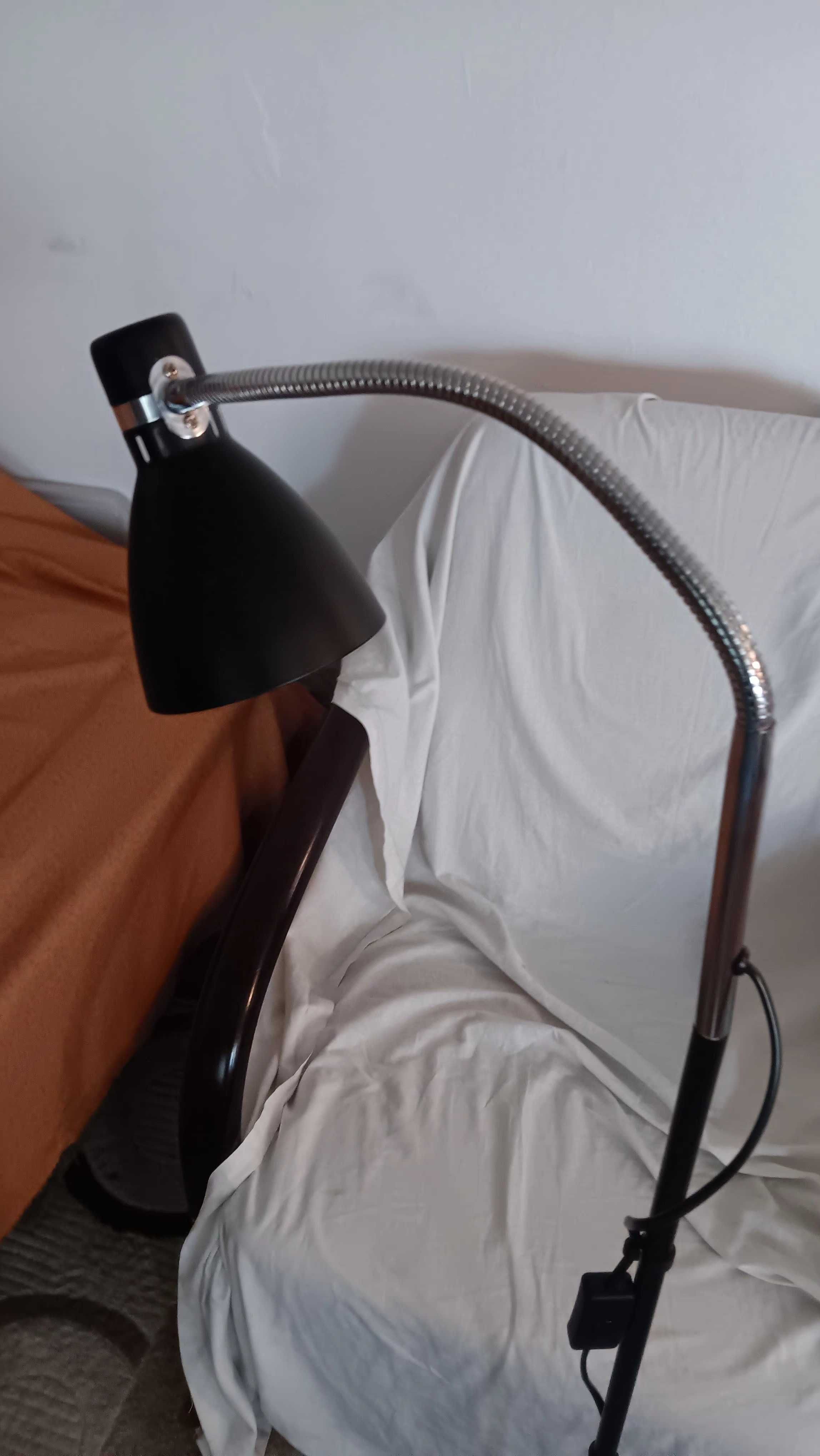 Lampa do karzdego pomieszczenia