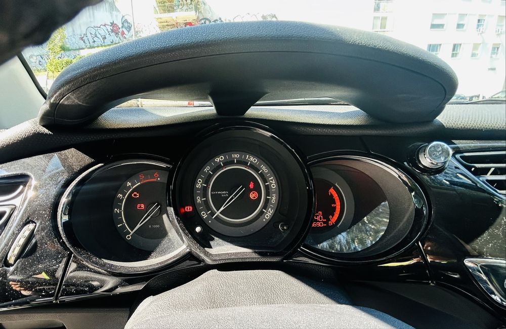 Citroen C3 gasóleo muito conservado.