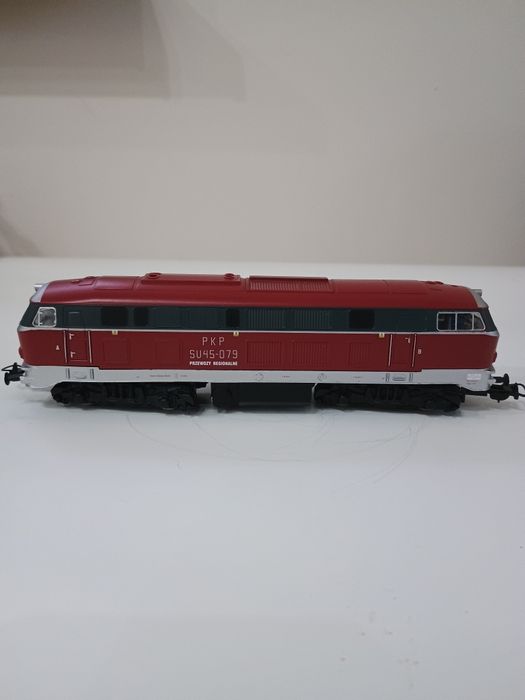 Lokomotywa spalinowa PKP SU45-079 Piko