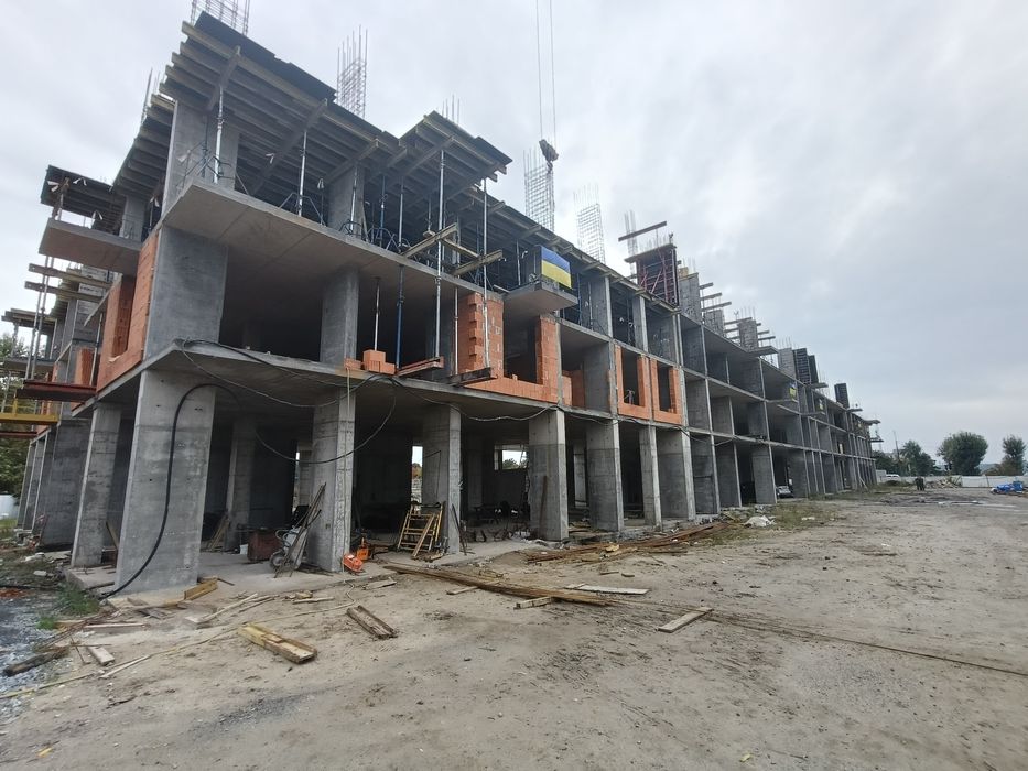 Продам трикімнатну квартиру!