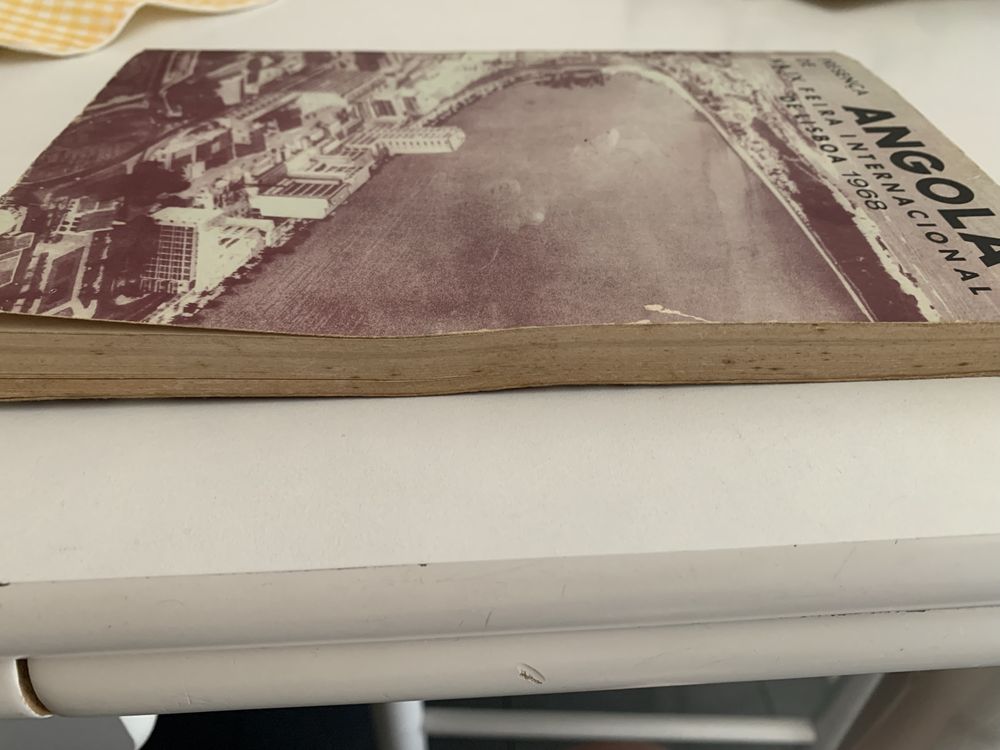 Livro “ Presença de Angola na IX Feira Internacional de Lisboa 1968”