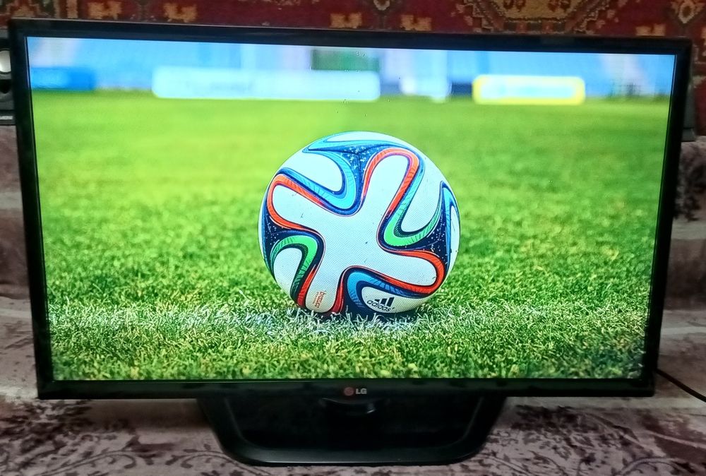 LED Телевизор 37" LG-37LN541U