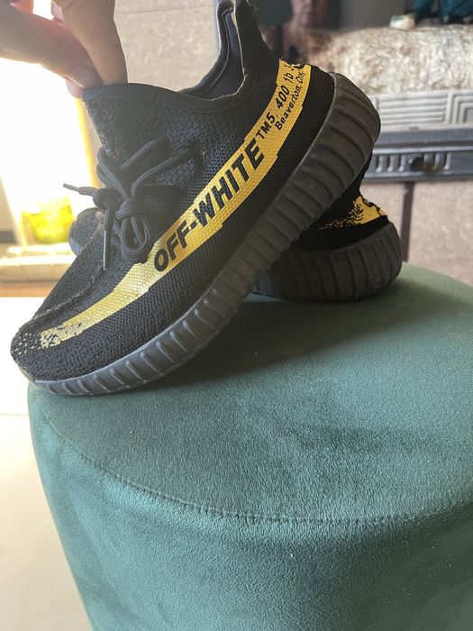 Yeezy roz 37 i 1/3 dł wkl 23,5