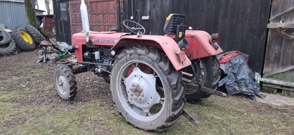 Ciagnik URSUS C-330 83R sprawny zam c3603p MF T 25