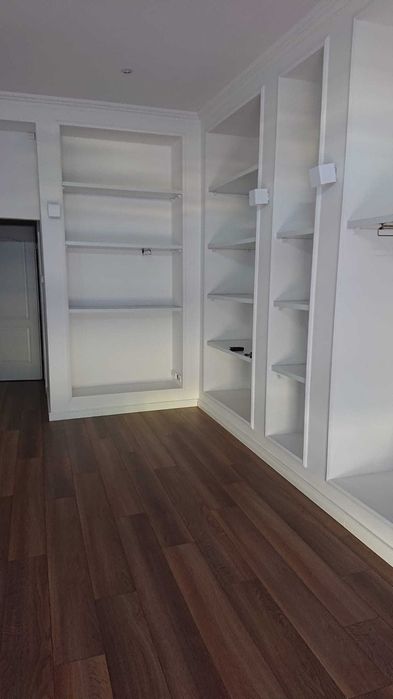 Wynajmę lokal na działalność 35m usługi handel biuro Witryna Manhattan