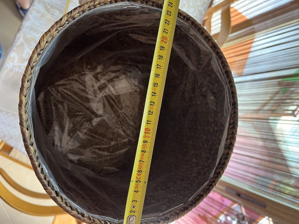 Suportes vasos metal e verga e vasos cores