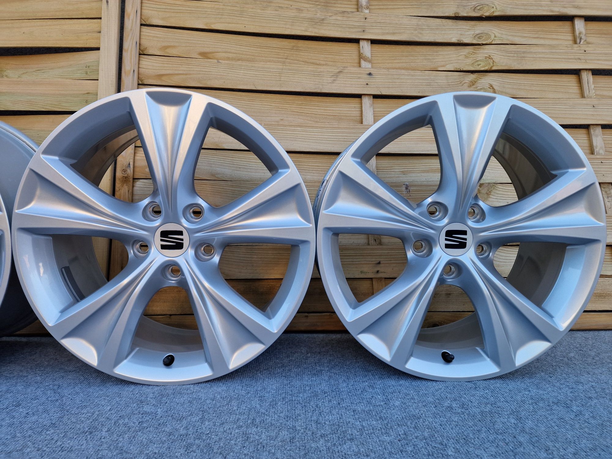 17' 5x112 SEAT Alhambra Leon Ateca Altea Toledo