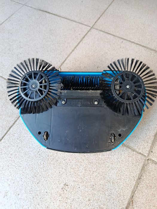 Spin & clean roller