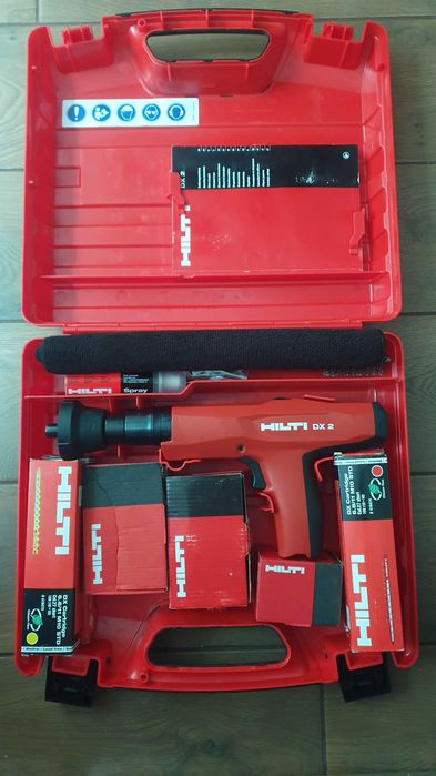 Hilti DX2 osadzarka gwoździarka + 350 naboi + 250 gwoździ