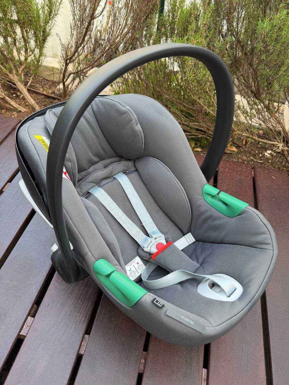 Carrinho de bebé Cybex 3 em 1 – EOS LUX + ATON B2