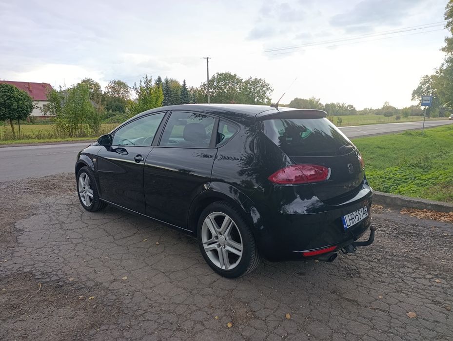 Seat Leon 2012 rok lift ksenon nawigacja zamiana super stan