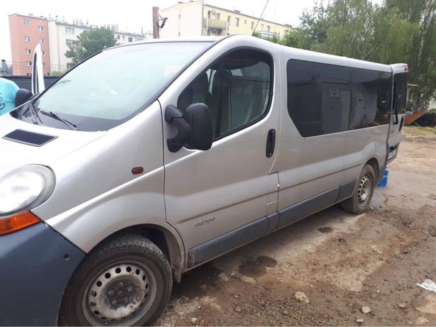 Renault Trafic 1.9 DCI, LONG, 9-osobowy / 2005r