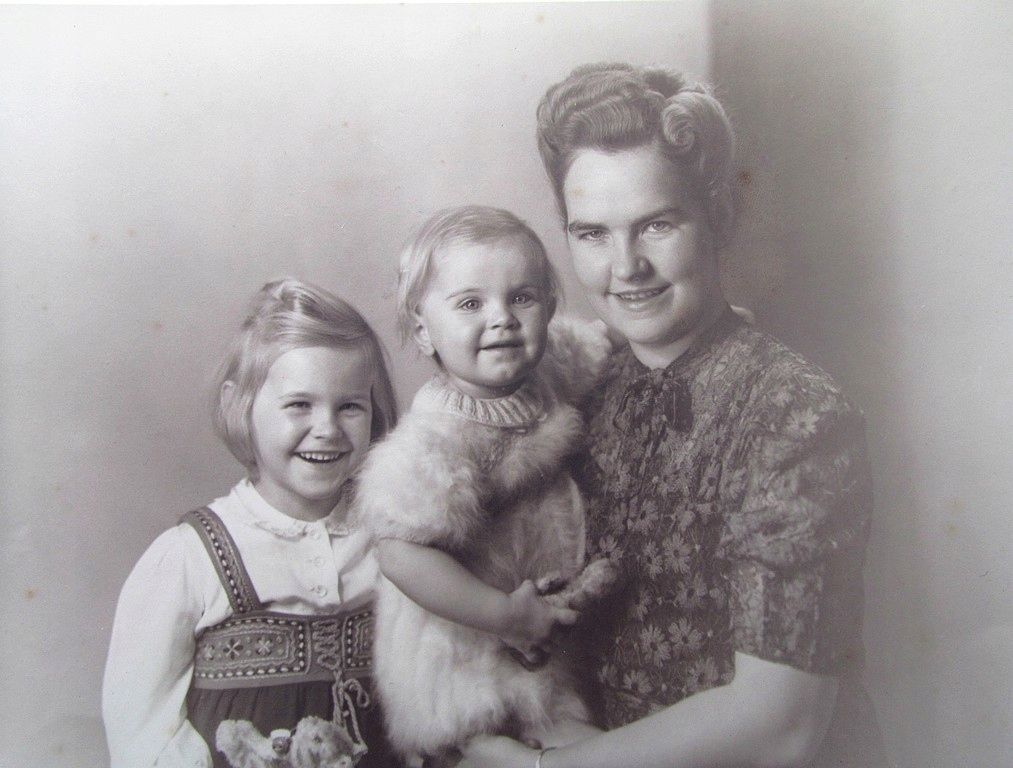 1940 zabytkowe zdjęcie kobieta dzieci rodzina