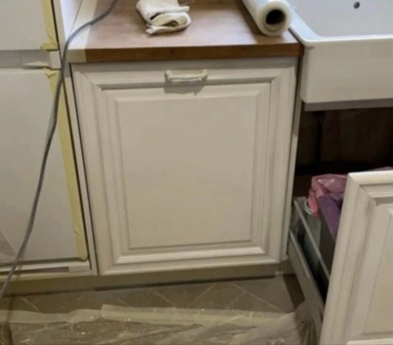 Malowanie i naprawa frontów kuchennych renowacja lakiernik