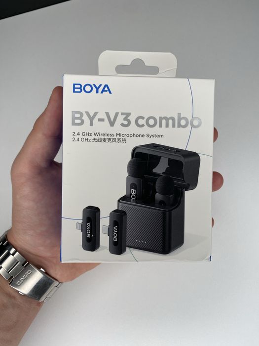 Петличка мікрофон Boya BY-V30 COMBO для iPhone/Android + зарядний кейс
