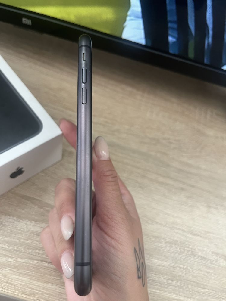Продам iphone 11