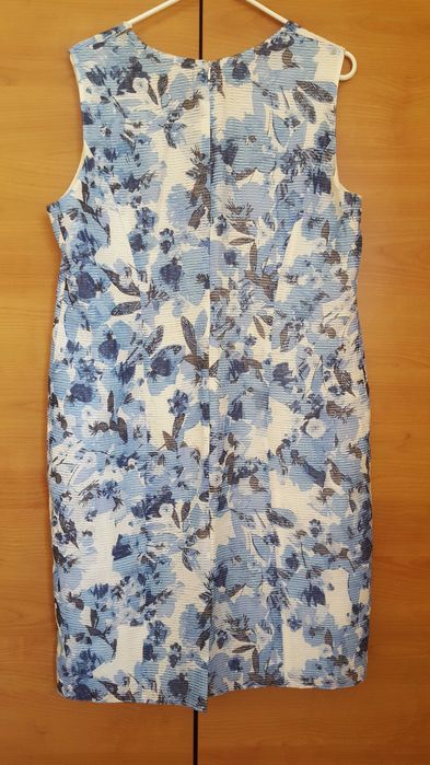 Koktailowa sukienka, r. 44 Garry Weber