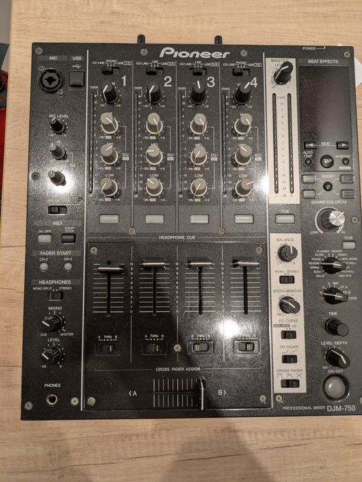 PIONNER DJM-700 jak nowy