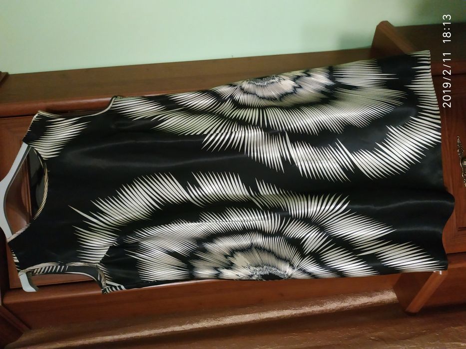 Garsonka - Wizytowa sukienka bez rękawów i żakiet w kolorze czarno ec