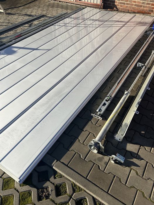 Brama segmentowa Biała Hormann Napęd Elektryczny 5000 x 2250 mm
